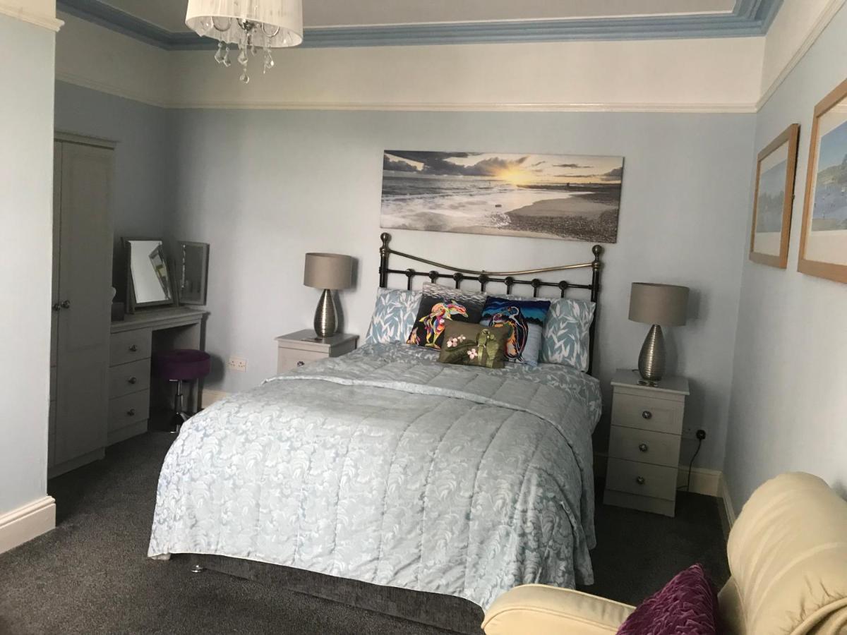 Craig-Y-Mor Hotel Criccieth Eksteriør billede